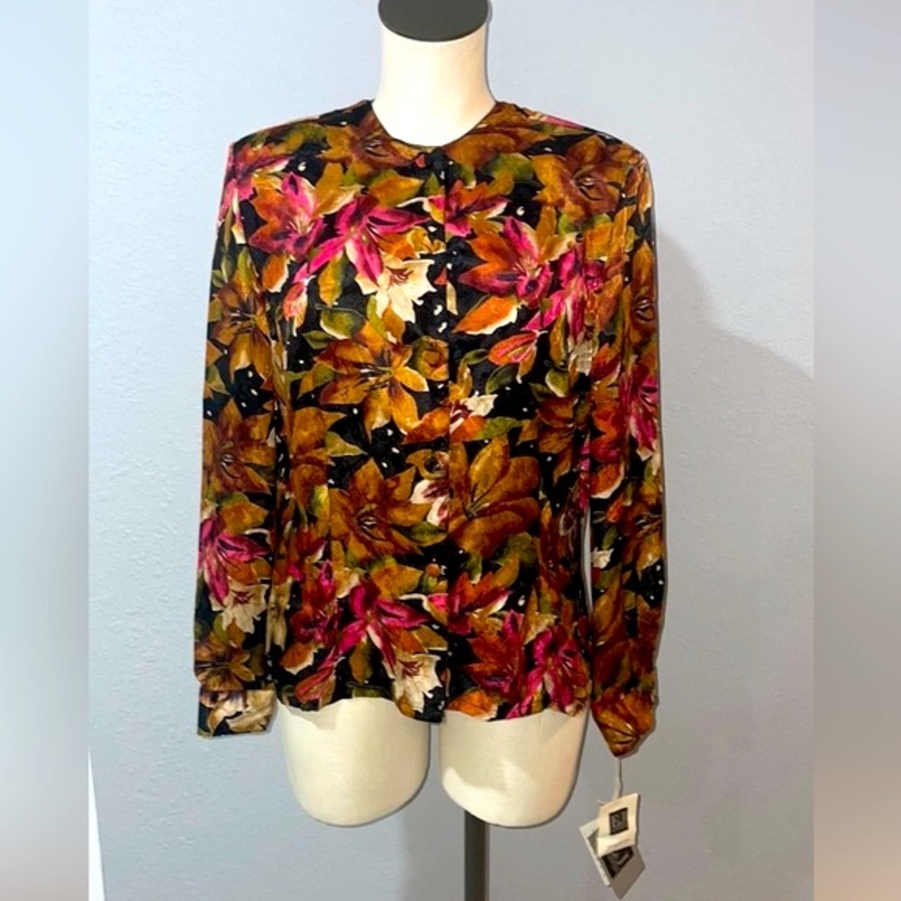 EJ Harper Vintage NWT Dark Floral Jacquard Button Down Blouse size 8 Tailored